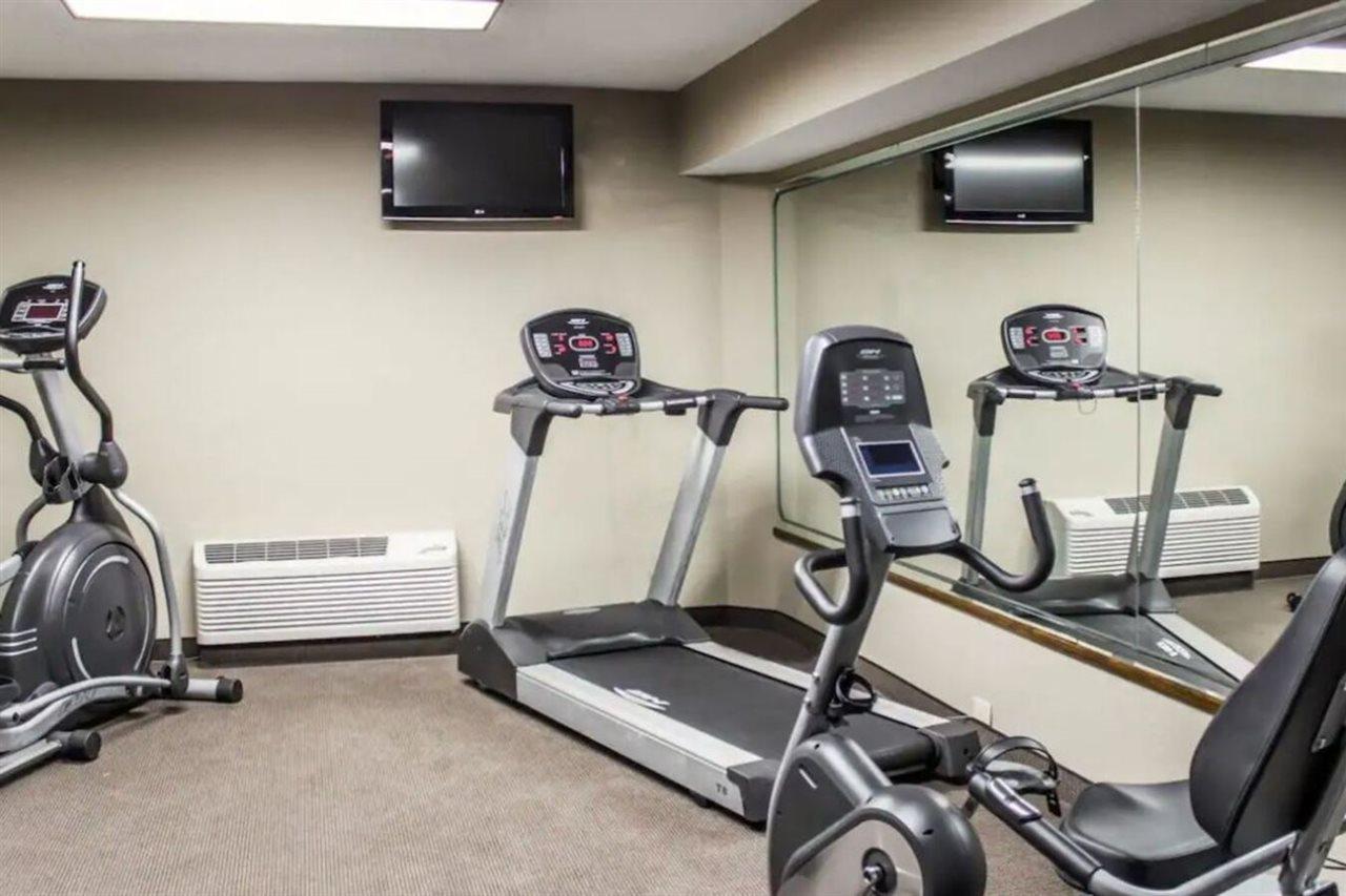 Sleep Inn & Suites Spring Lake - Fayetteville Near Fort Bragg Bagian luar foto