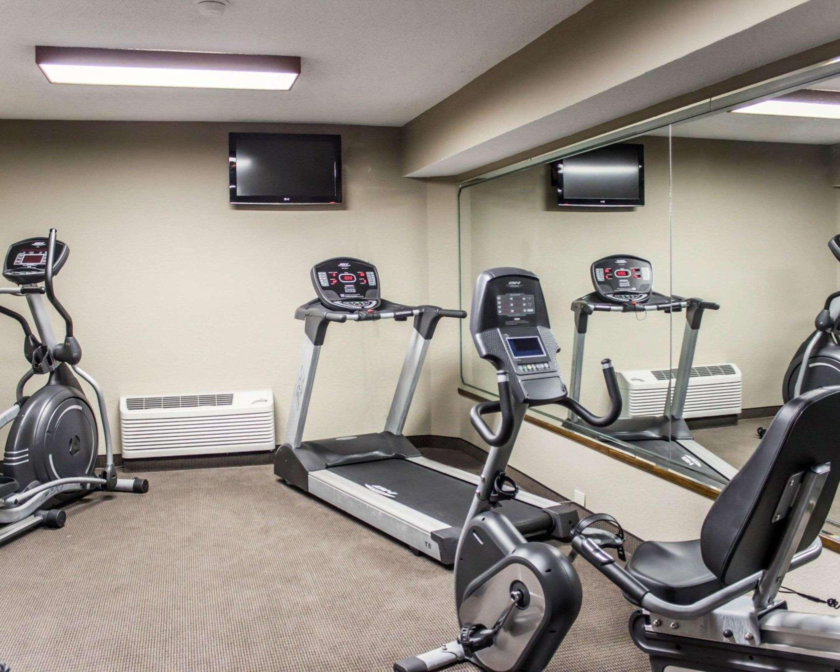 Sleep Inn & Suites Spring Lake - Fayetteville Near Fort Bragg Bagian luar foto