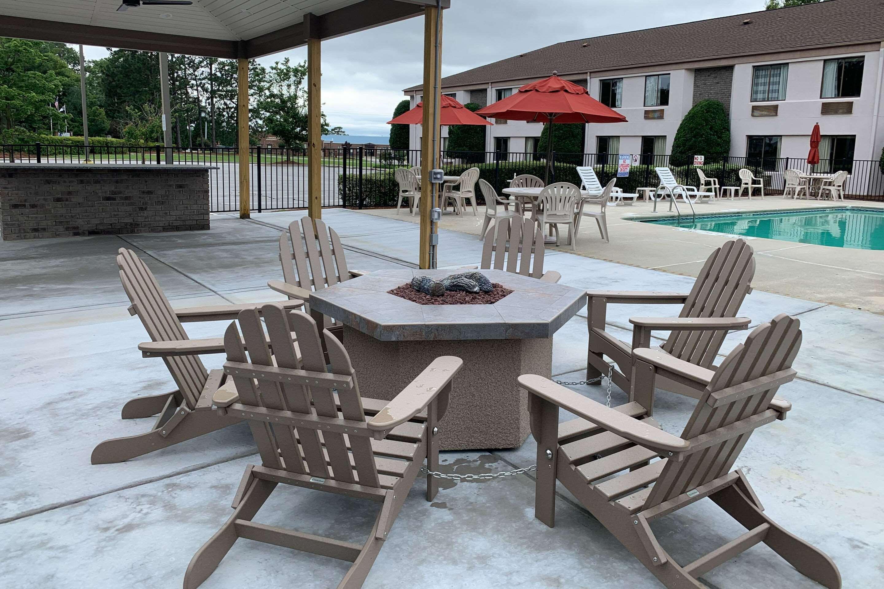 Sleep Inn & Suites Spring Lake - Fayetteville Near Fort Bragg Bagian luar foto