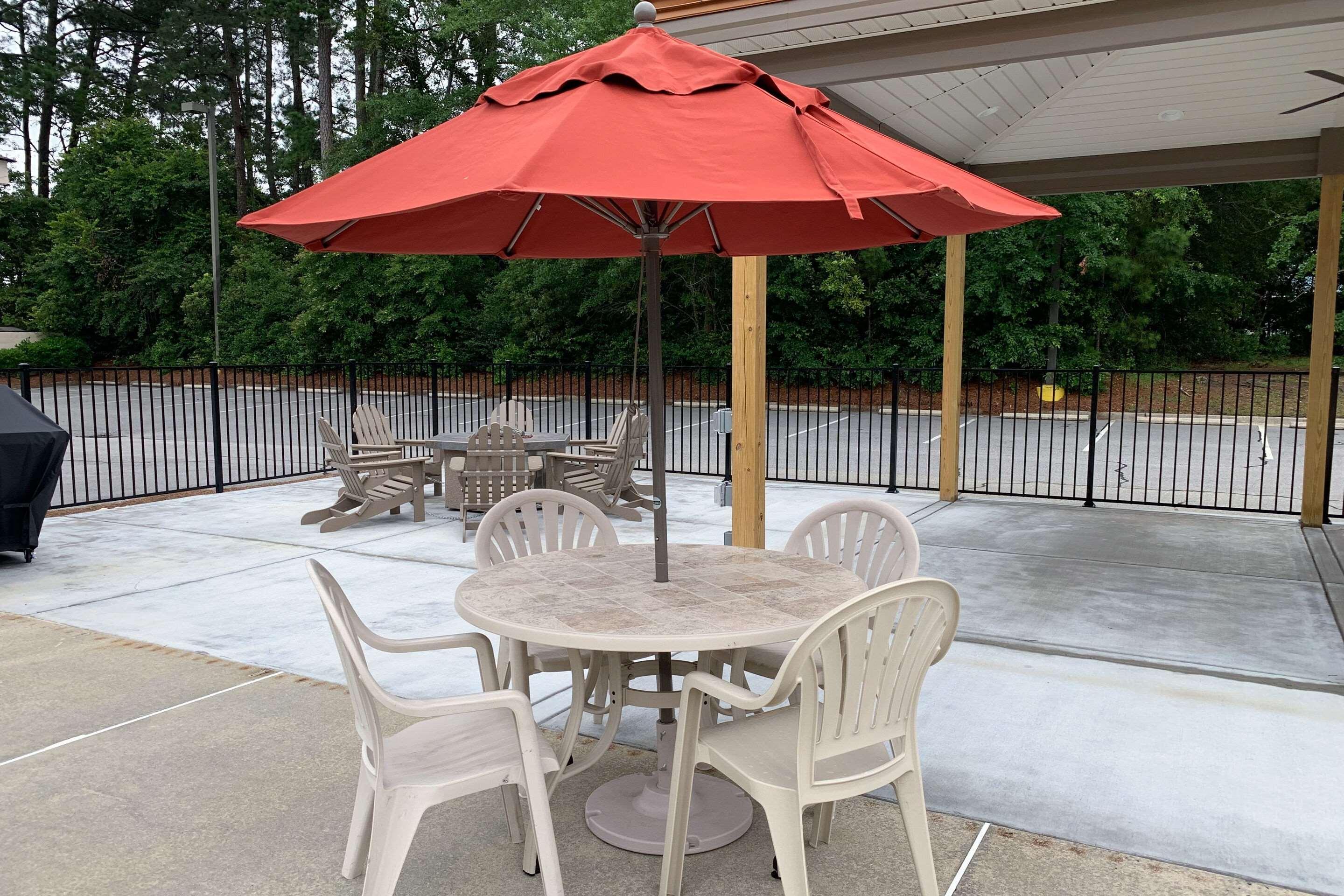 Sleep Inn & Suites Spring Lake - Fayetteville Near Fort Bragg Bagian luar foto