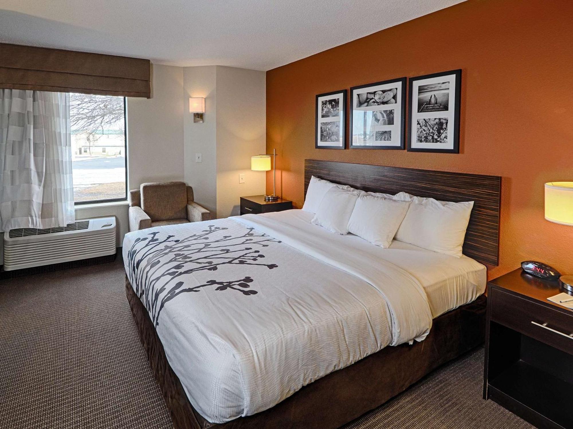 Sleep Inn & Suites Spring Lake - Fayetteville Near Fort Bragg Bagian luar foto